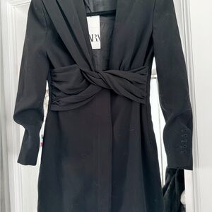 BNWT ZARA Deep V-Neck Twist Front Dress Black Small